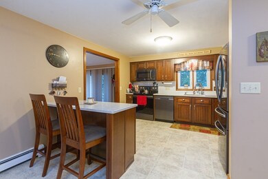 3 Nancy Ct, Blackstone, MA 01504 - photo 6