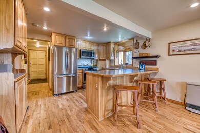 632/634 Sweeney Creek Loop