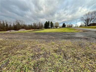 6749 W Port Bay Rd, Wolcott, NY 14590 - photo 4