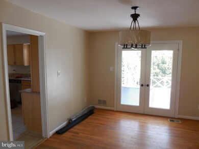 641 W Country Club Dr, Purcellville, VA 20132 - photo 6