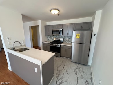 56-60 Ferguson St unit N3, Newark, NJ 07105 - photo 6