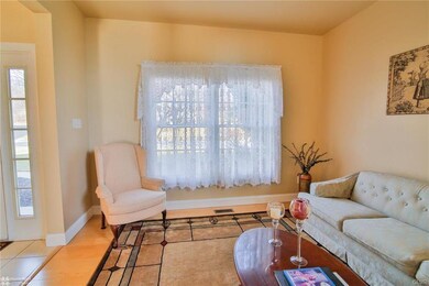 7251 Lochhaven St, Allentown, PA 18106 - photo 5