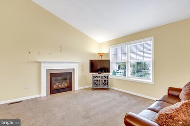 326 Riviera St, Mount Wolf, PA 17347 - photo 3