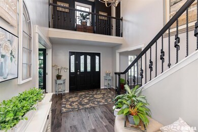 2714 E 40th St, Davenport, IA 52807 - photo 2