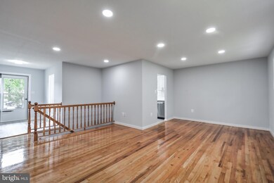 8707 Lagrange St, Lorton, VA 22079 - photo 6