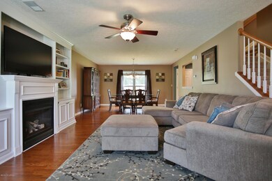 8707 Sanctuary Ln, Louisville, KY 40291 - photo 4