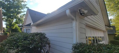 View of home's exterior