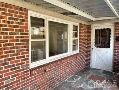 603 Harding Ave unit R, Perth Amboy, NJ 08861 - photo 2