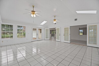 207 Hilltop Loop, Lufkin, TX 75904 - photo 3