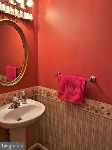 2495 Orion Dr, Chambersburg, PA 17202 - photo 7