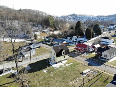 213 2nd St, Mannington, WV 26582 - photo 5