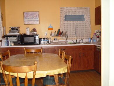 Foothills Kitchen2