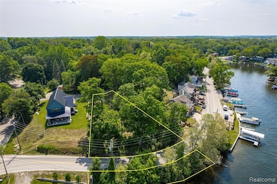 411 Heights Rd, Lake Orion, MI 48362 - photo 5