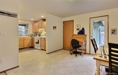 10405 135th St NW, Gig Harbor, WA 98329 - photo 6