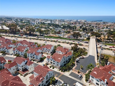 795 Harbor Cliff Way unit 203, Oceanside, CA 92054 - photo 3