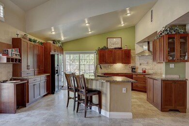 Kitchen (1)