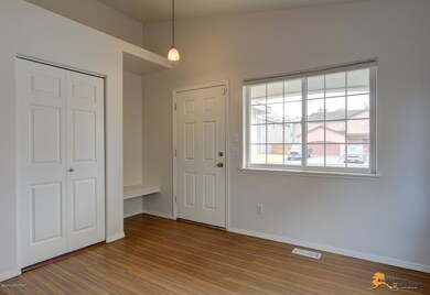 Entry w BI bench