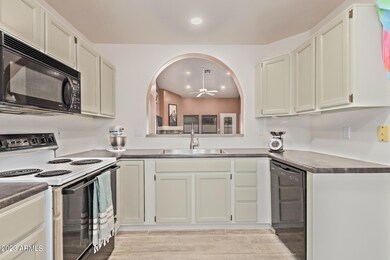 1030 S Surfside Dr, Gilbert, AZ 85233 - photo 3