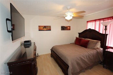 118 Palm Dr unit 8, Naples, FL 34112 - photo 6