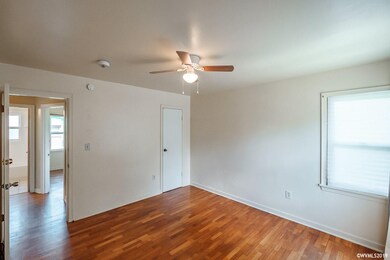 1073 13th Ave SW, Albany, OR 97321 - photo 7