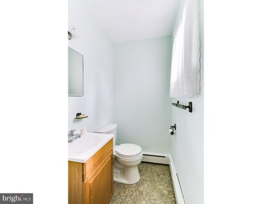 46 Rolling Ln, Trenton, NJ 08690 - photo 3