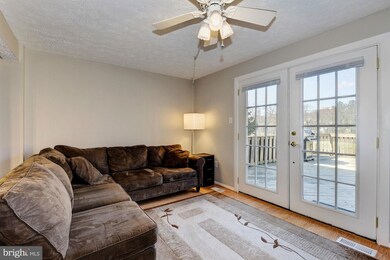 5908 Rowanberry Dr, Elkridge, MD 21075 - photo 6