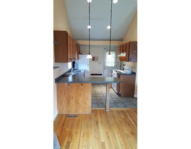 350 Quincy St, Brockton, MA 02302 - photo 4