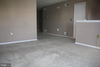 212 Lincoln Ave, Harrisburg, PA 17111 - photo 4