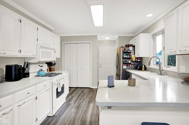 3371 Briar Ridge Way, Columbus, IN 47203 - photo 6