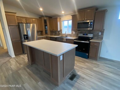 415 Acapulco Way, Paulden, AZ 86334 - photo 6