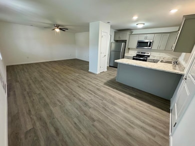 363 Baldwin St, Berea, KY 40403 - photo 4