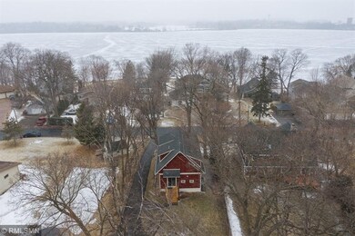 This home is located in a wonderful lakeshore comm