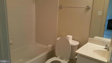 5987 Meadow Brook Dr, Burke, VA 22015 - photo 7