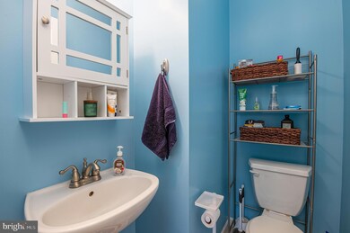 3405 Mohawk Dr, Reading, PA 19608 - photo 5