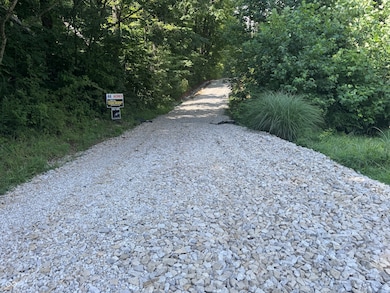 8270 W Chafin Chapel Rd, Ellettsville, IN 47429 - photo 3