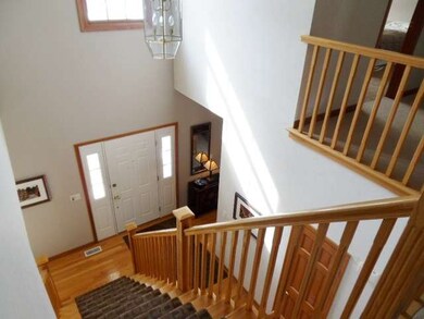 419 Grove Ct, Batavia, IL 60510 - photo 3