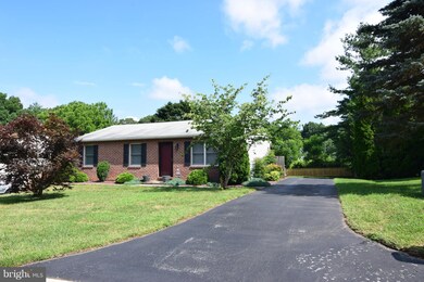 7248 Pommel Dr, Sykesville, MD 21784 - photo 3