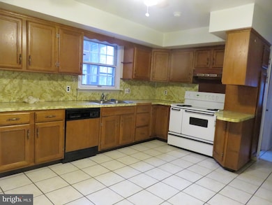 628 Delaware St, New Castle, DE 19720 - photo 7