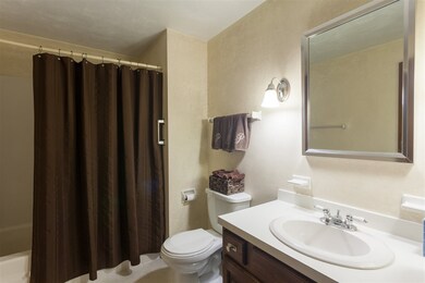 18 Wedgewood Dr, Londonderry, NH 03053 - photo 7