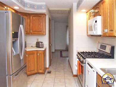 8525 SW 21st St, Topeka, KS 66615 - photo 7