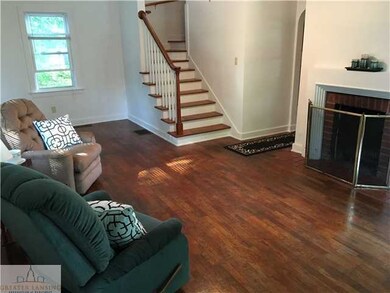 418 Strathmore Rd, Lansing, MI 48910 - photo 2