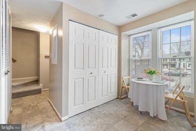 7524 Summer Blossom Ln, Columbia, MD 21046 - photo 6