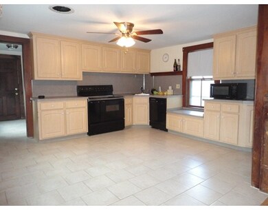 18 Lebanon St unit 18, Quincy, MA 02169 - photo 4