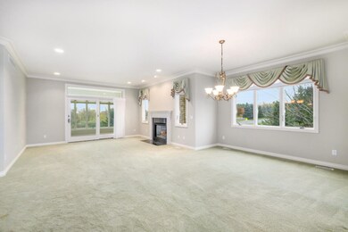 2631 Village Cir-14