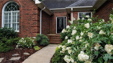 12503 Pecan Hill Ct, Huntersville, NC 28078 - photo 2