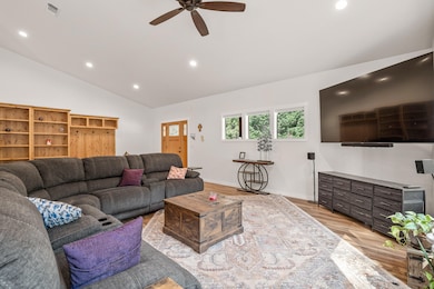 5457FishHatcheryRd-011