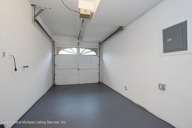 17 Eric Ln, Staten Island, NY 10308 - photo 3