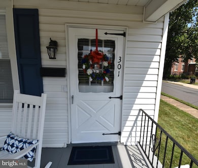 301 Conover St, Burlington, NJ 08016 - photo 7