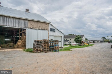 2077 Compass Rd, Honey Brook, PA 19344 - photo 5