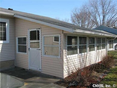 Porch - Enclosed 3 season room